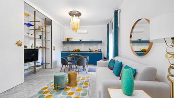 Appartamento, 1 camera da letto | Area soggiorno | TV