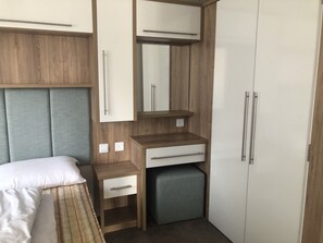 Mobile Home, 2 Bedrooms