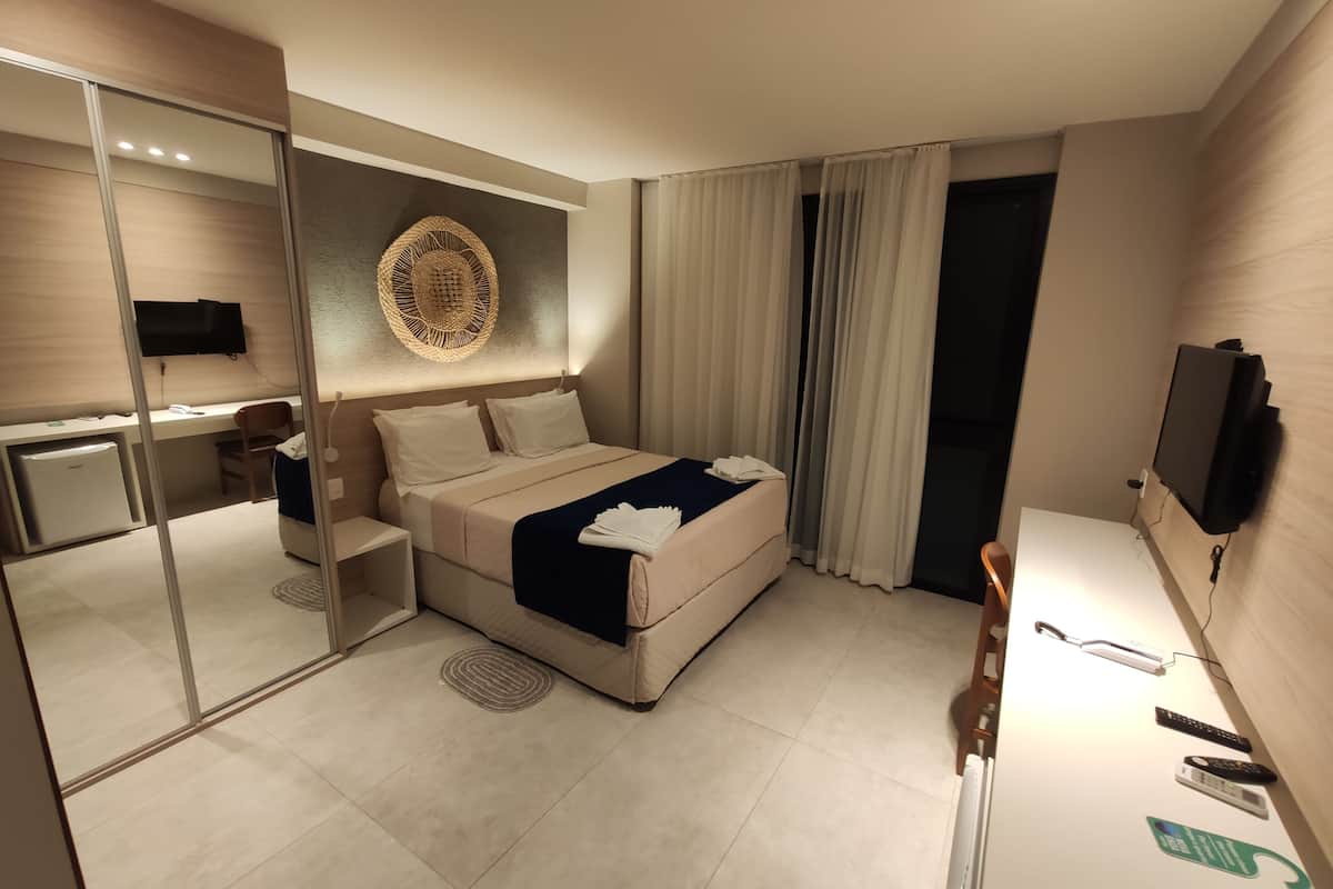 junior suite | 1 bedroom, minibar, desk, laptop workspace