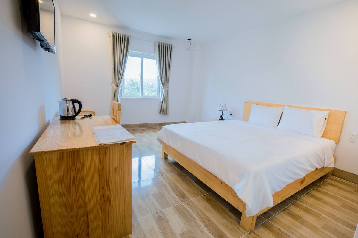 Comfort Double Room | Minibar (some free items), in-room safe, blackout drapes