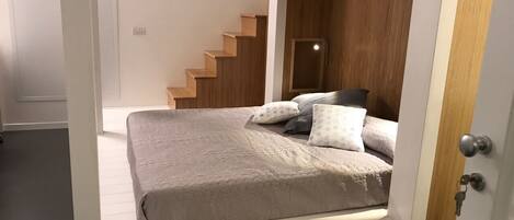 2 habitaciones, escritorio y wifi