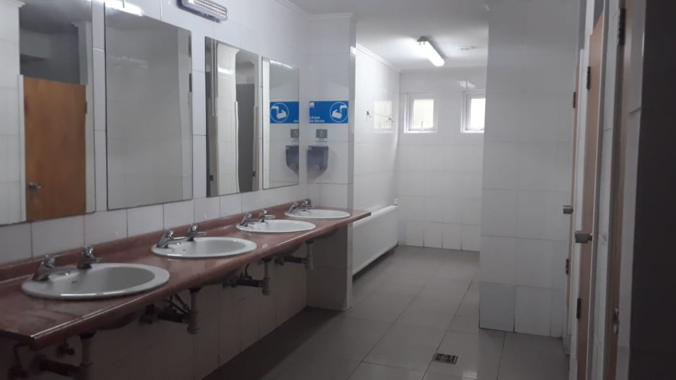 Shower, towels, soap, shampoo