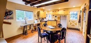 Fridge, microwave, dishwasher, coffee/tea maker