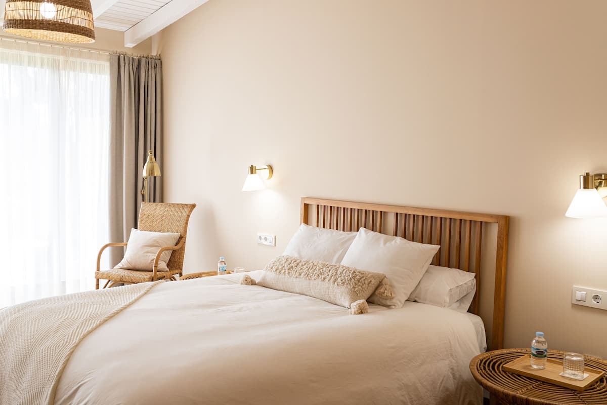 classic room, 1 queen bed with sofa bed, private bathroom, garden view | down duvets, memory-foam beds, minibar, in-room safe