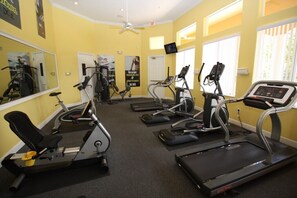 Apartment | Fitness facility - Tot402 (Kissimmee)
