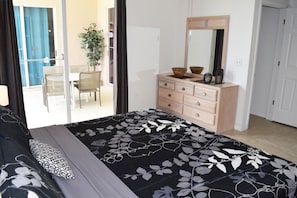Villa | 4 bedrooms, iron/ironing board, travel crib, free WiFi