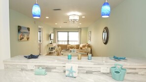 Condo | 2 bedrooms, iron/ironing board, travel cot, free WiFi - Anna Maria Island Retreat (Bradenton Beach)