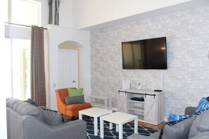 House | Living room | Flat-screen TV, foosball - Wp036or (Kissimmee)