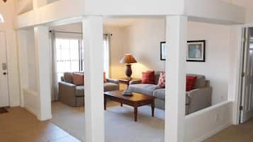 Villa | 4 bedrooms, free WiFi, bed sheets