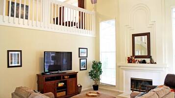 Villa | Living room | Flat-screen TV