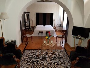 Deluxe Double Room | Individually decorated, individually furnished, free WiFi - Gentleness Home (Rome)
