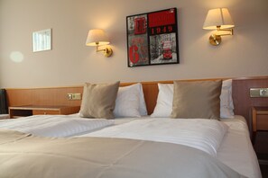 Chambre Double | Décoration personnalisée, ameublement personnalisé, bureau