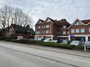 Exterior - Hotel Zum Kaffeekännchen (Norderstedt)