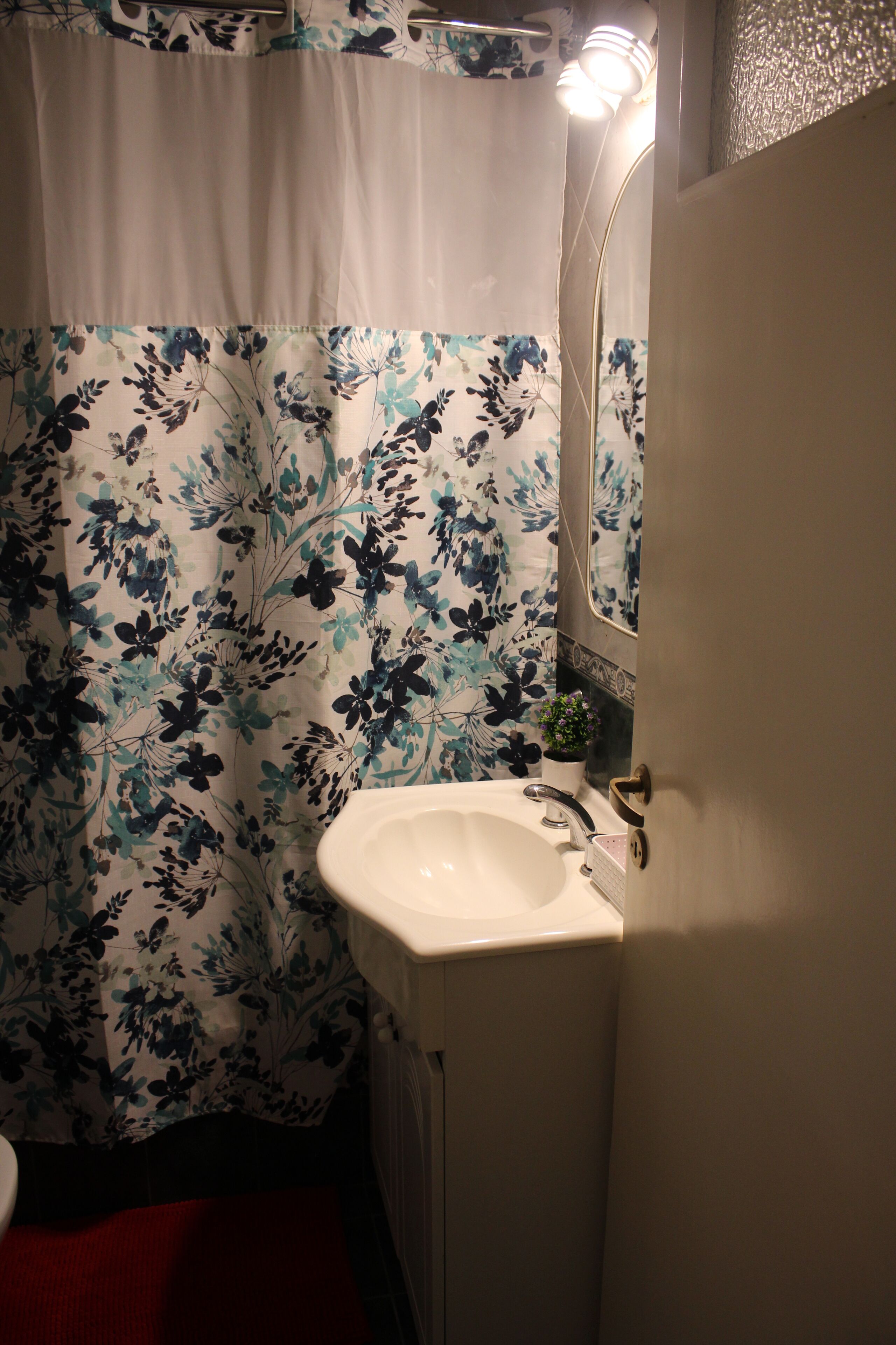 Vasca, bidet, asciugamani, sapone