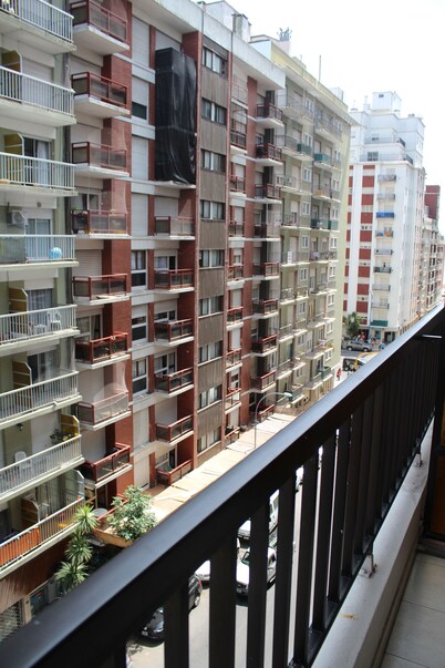 SPACIOUS APARTMENT METERS FROM THE SEA IN GUEMES AREA