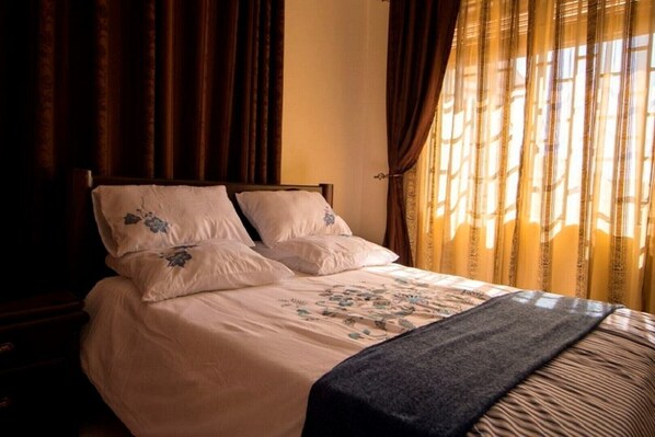 2 bedrooms