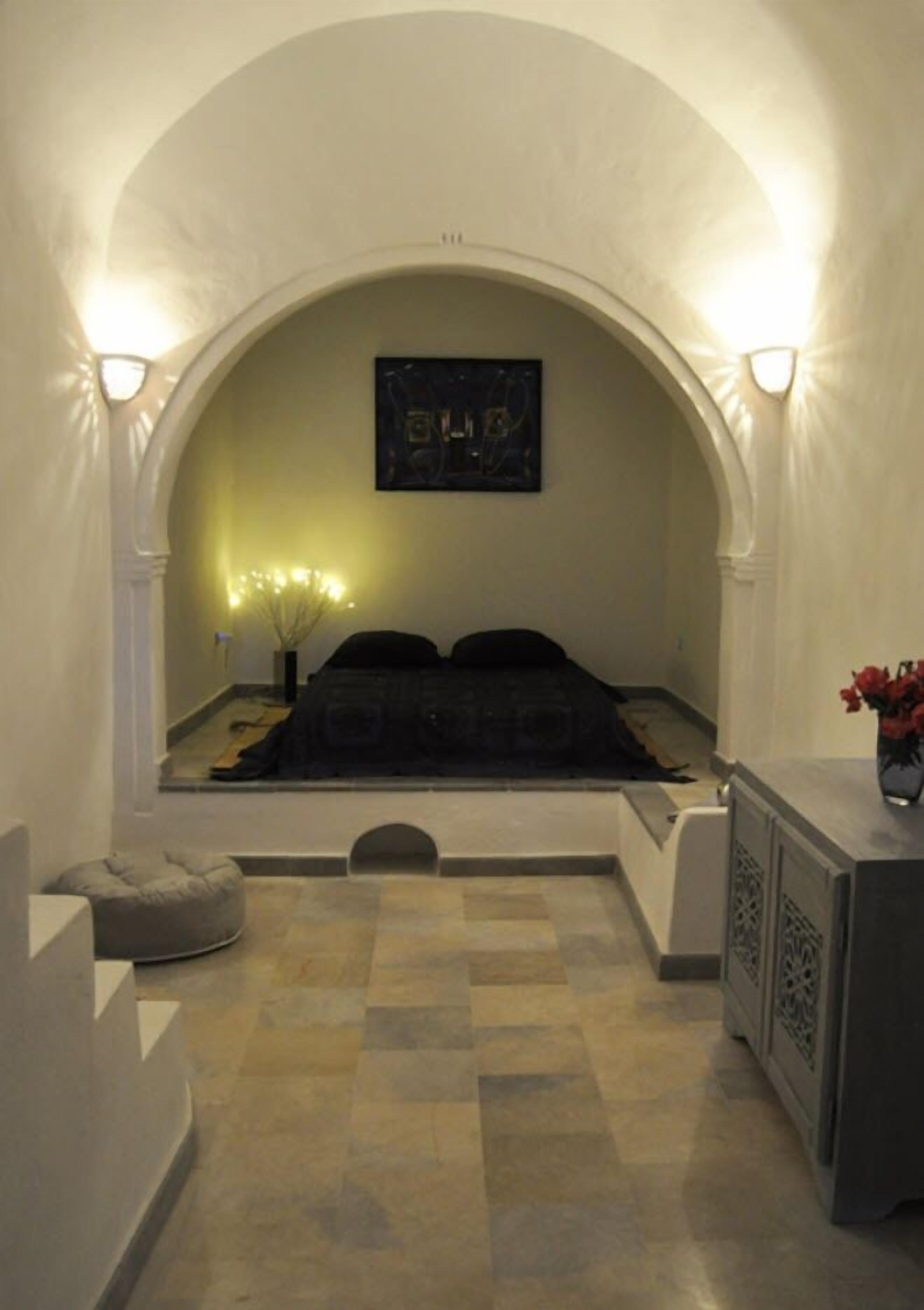 Double Room (Anissa) | Blackout drapes, soundproofing, free cribs/infant beds, rollaway beds