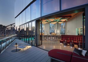 Rooftop terrace - Graduate by Hilton New York (New York)