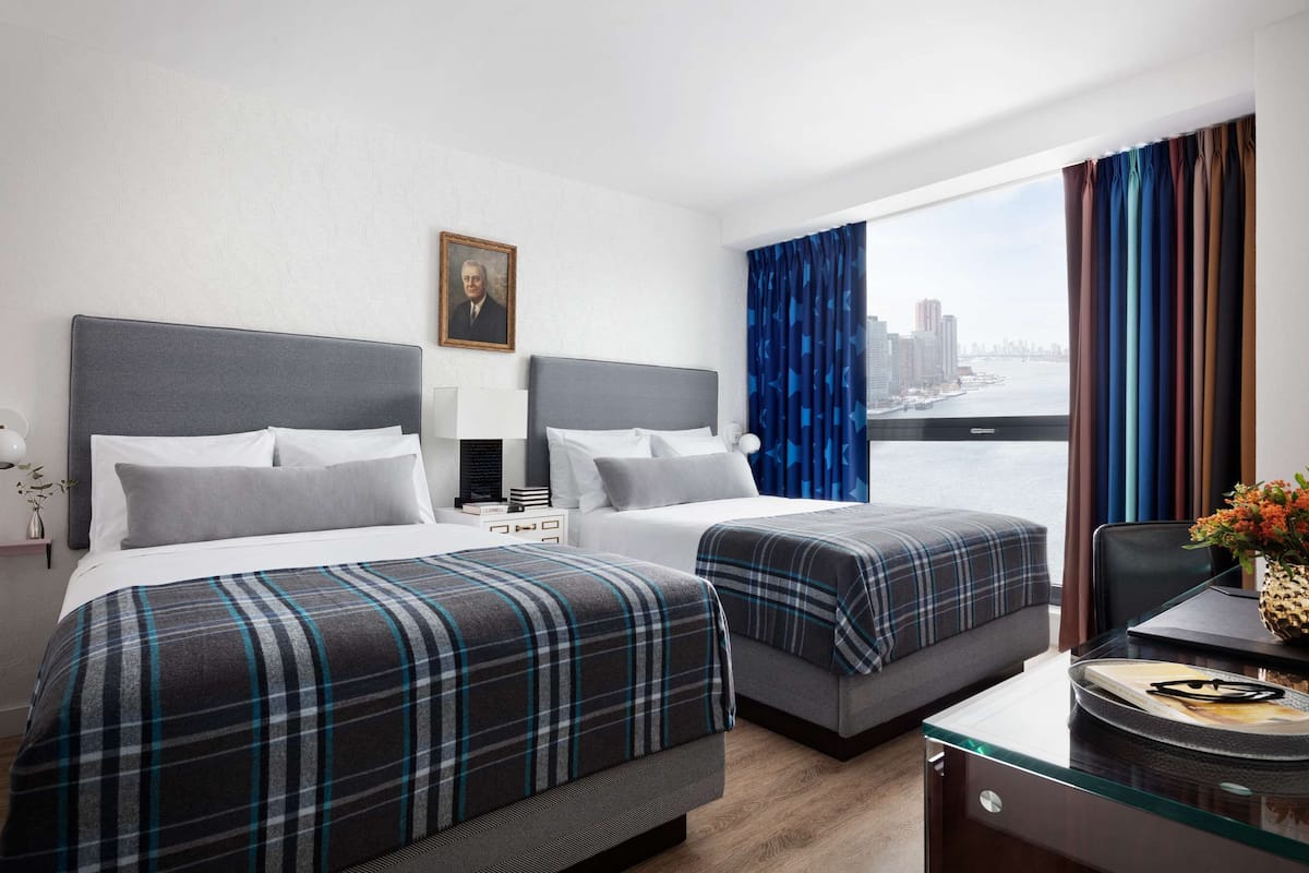 Premium bedding, down duvets, Tempur-Pedic beds, in-room safe