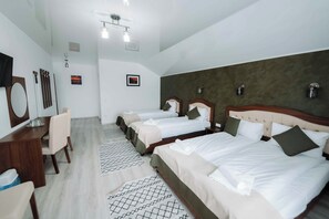 1 slaapkamer, een strijkplank/strijkijzer, gratis wifi, beddengoed