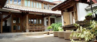 Lijiang Seven Island Resort