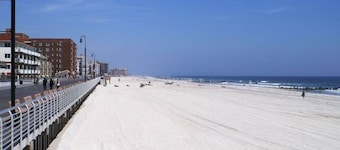 Newly Renovated Beautiful Spacious 3 BD/2 BA Beach Home Just Steps to the Sand!
