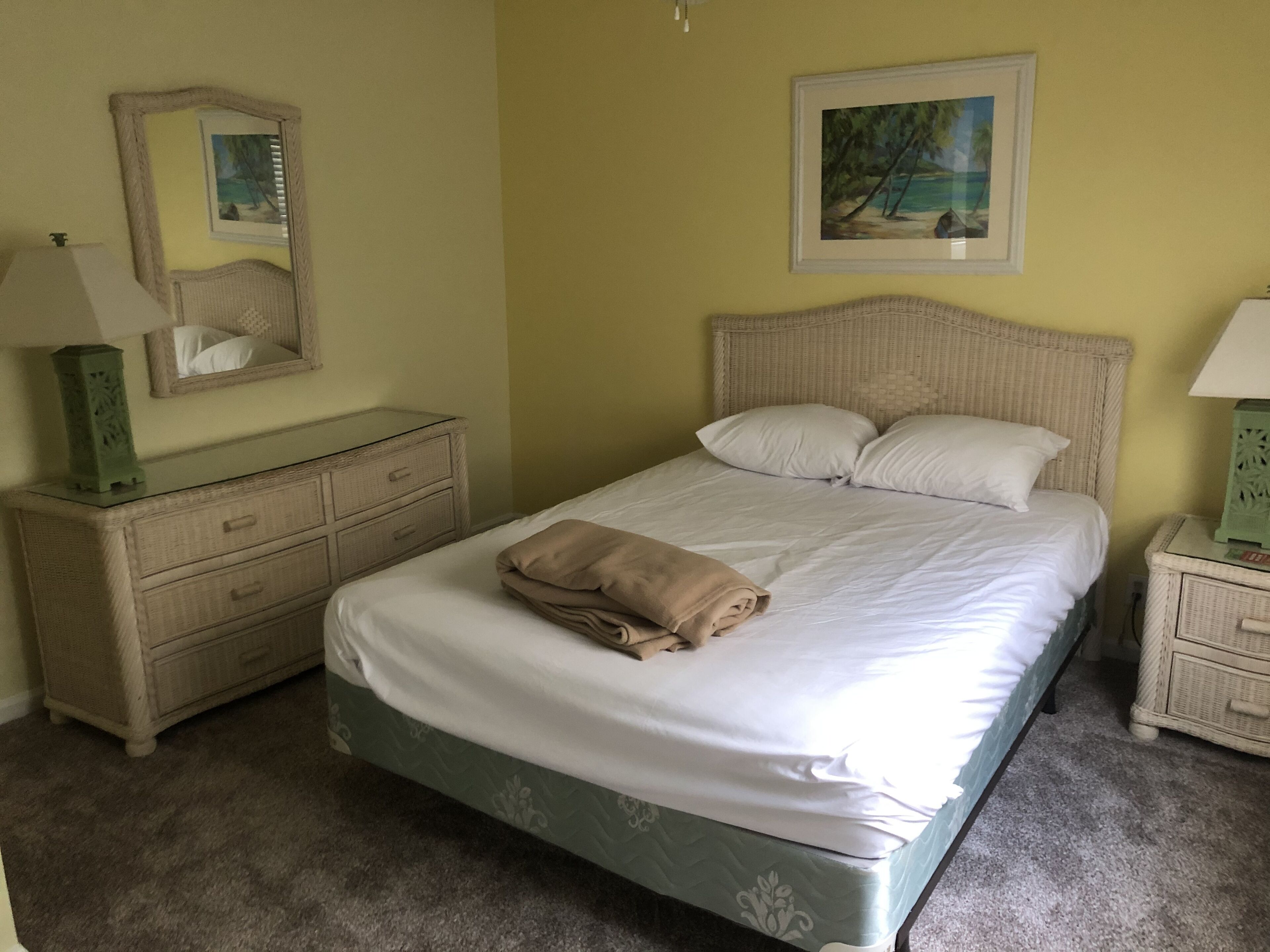 3 bedrooms, iron/ironing board, Internet, bed sheets
