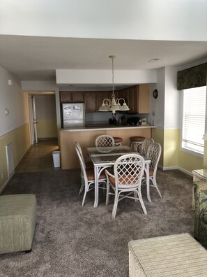 Dining - Beachfront Villa with Excellent Views  —June 27-July 4!! Find reviews on air-bnb (North Myrtle Beach)