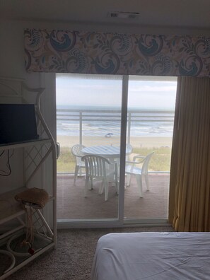 3 bedrooms, iron/ironing board, Internet, bed sheets