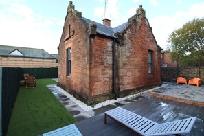 Terrace/patio - Troon Golf 2024 (Troon)