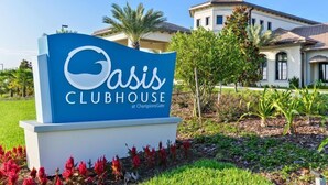 Exterior - Spacious Fun Home Next to Disney Cg1443 (Davenport)