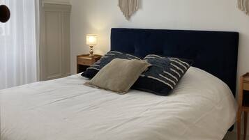 2 bedrooms, internet