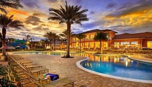 Apartment | Pool | Outdoor pool - Regal Oaks Hideaway (Kissimmee)