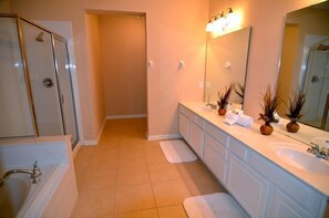 Apartment | Badezimmer