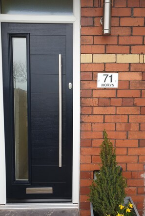 تفاصيل الفندق من الخارج