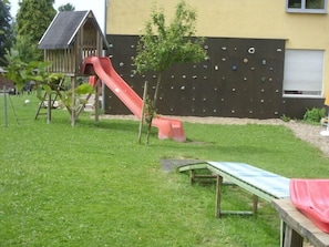 Children's play area - outdoor