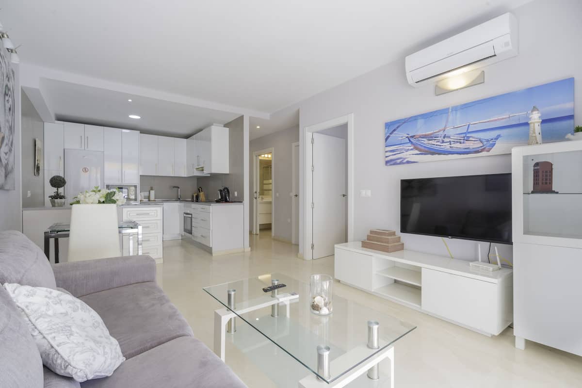 Castillo Prime | Living area | Flat-screen TV