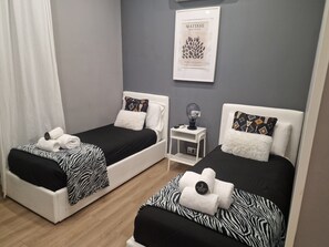 2 bedrooms, in-room safe, travel cot, free WiFi