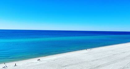 Special Discount, Celadon Beach Resort - Right on the Beach! Quiet side of PCB
