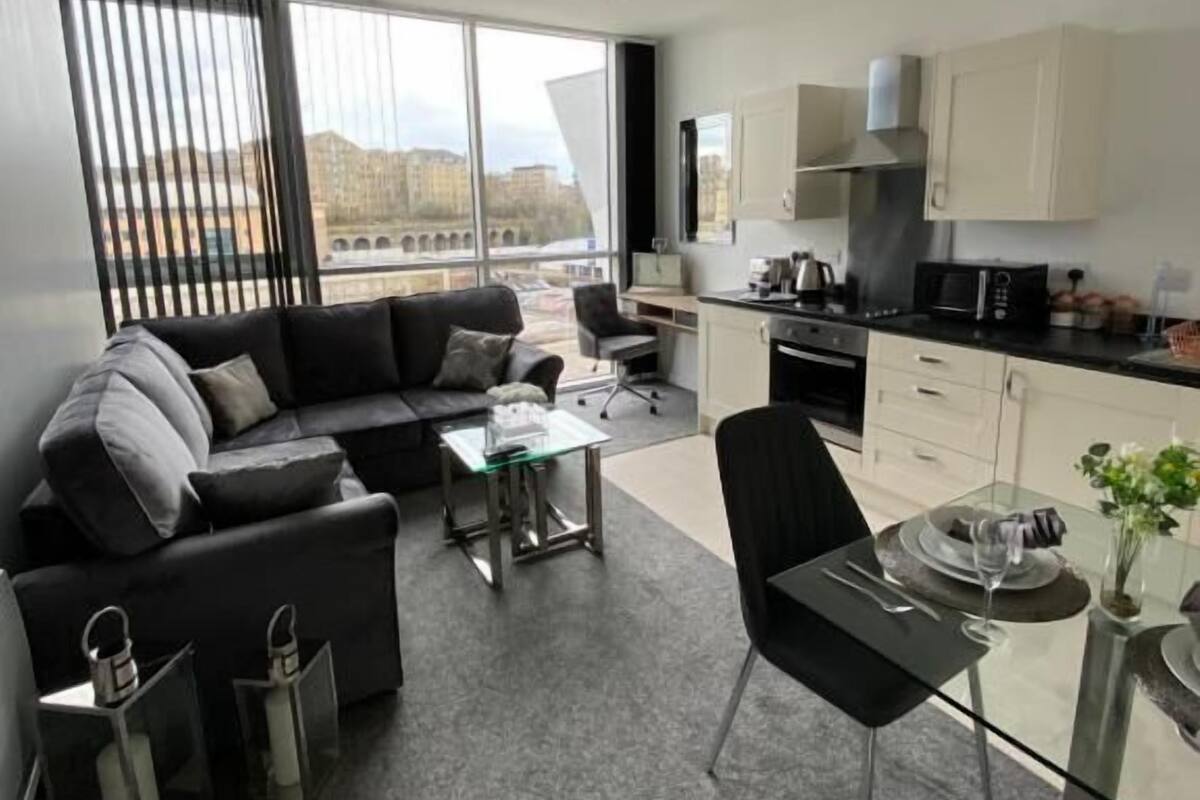 Apartamento superior, 1 cama de casal | Camas com colchões de espuma com sistema de memória
