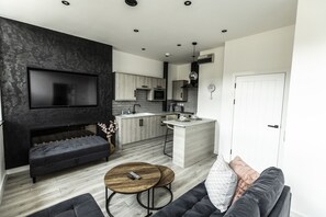Luxury Apartment, 1 Double Bed with Sofa bed