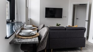 Deluxe Apartment, 1 Double Bed - Spire Accommodations Ltd. (Bradford)