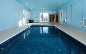 Indoor pool - Beaver's Treehouse - Private Pool and Sauna! (Pigeon Forge)