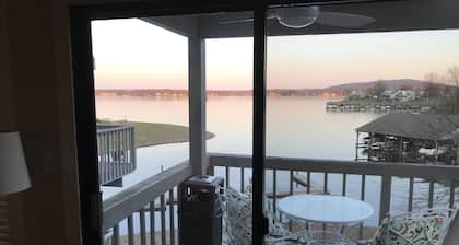 ¡Vistas increíbles y dos kayaks listos para usar!