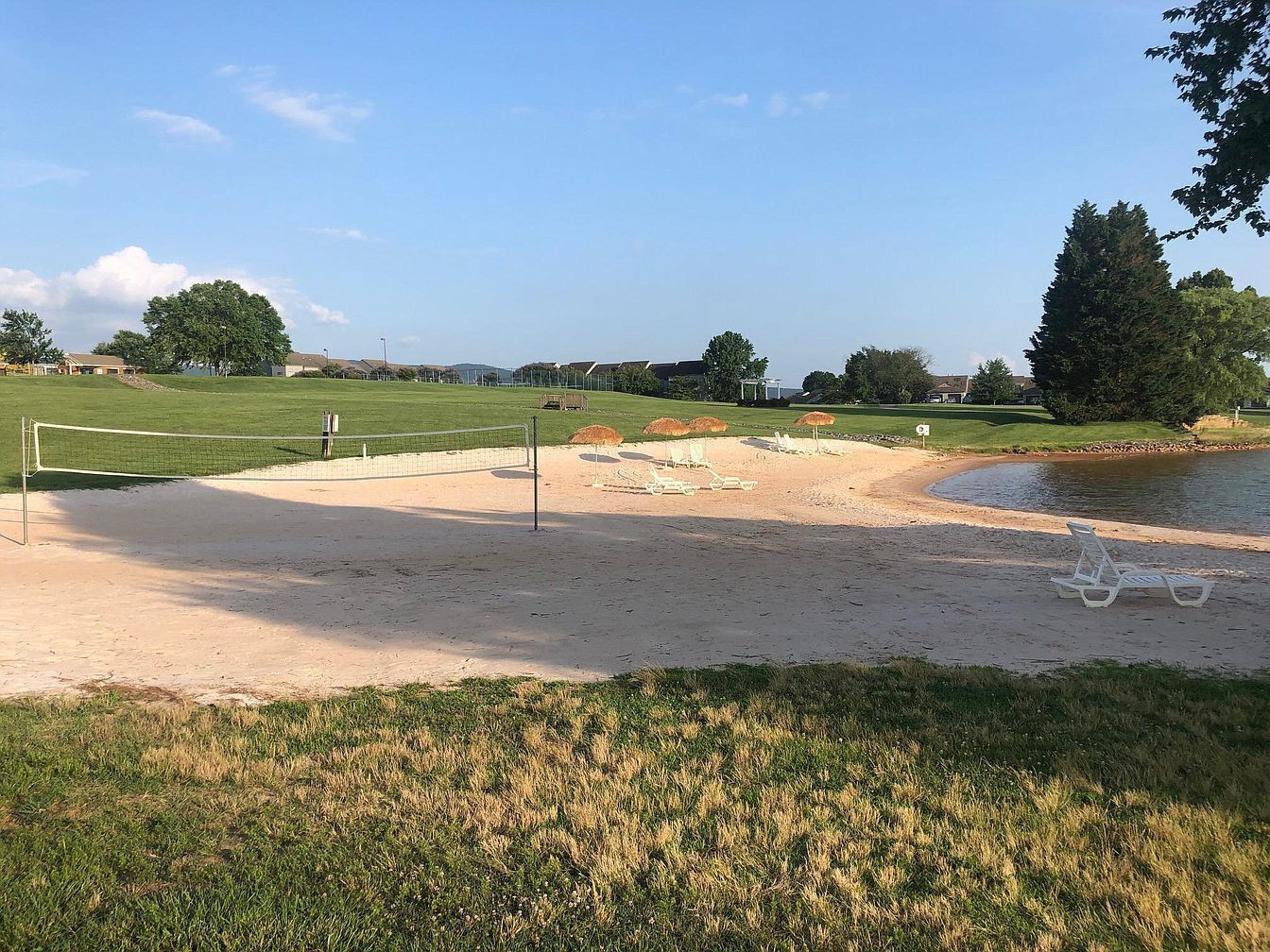 ビーチの近く、サンラウンジャー、ビーチタオル