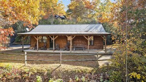Exterior - Beautiful Mountain Views with Covered Porch & Outdoor Fire Ring! (Bryson City)