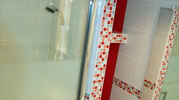 Double Room (Compostelle) | Bathroom shower