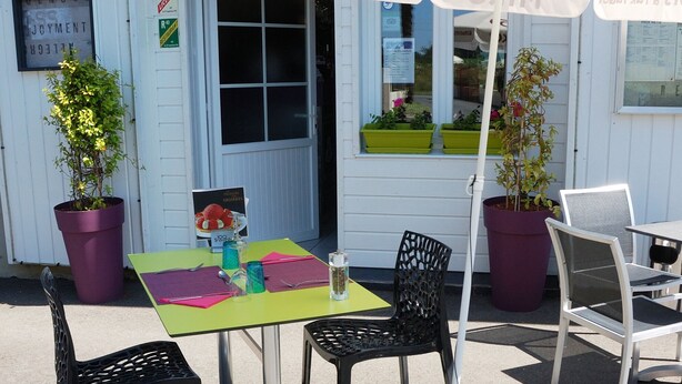 Terrace/patio - Chambres d'Hotes Restaurant l'Horizon des Landes (Doazit)