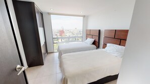 Panoramic-Apartment | 2 Schlafzimmer, Verdunkelungsvorhänge, Bügeleisen/Bügelbrett