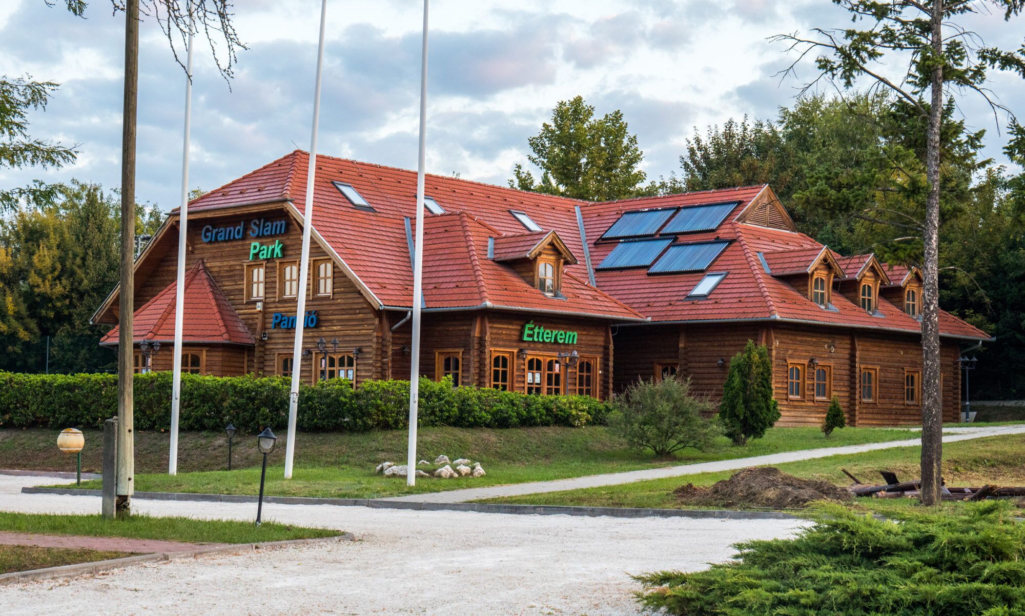 Photo - Grand Slam Park Inn